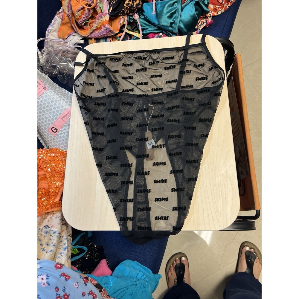 Skims Flocked Logo Bodysuit Women's Size 2X Onyx Sheer Mesh Nylon Comfort Straps - Picture 5 of 6